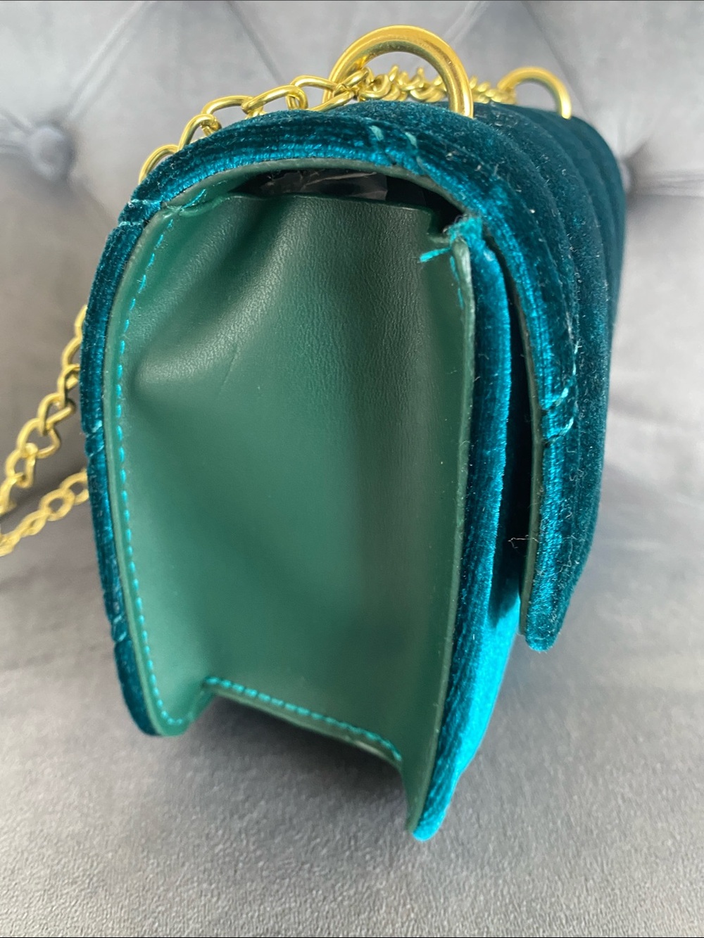 NWOT Teal Velvet Chain Crossbody Bag with Gold Hardware - Picture 5 of 10
